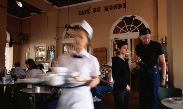 Tipping in Australia: what are the rules for rewarding waiters?
