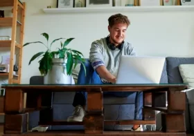 Hustle Heroes – 5 Surprisingly Doable Side Hustles to Consider in 2026