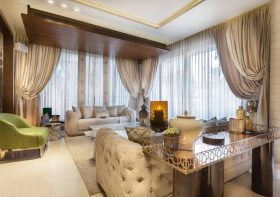 Selecting the Right Curtains and Blinds to Transform Any Room