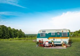 How to Make an Informed Decision When Buying from Caravan Dealers